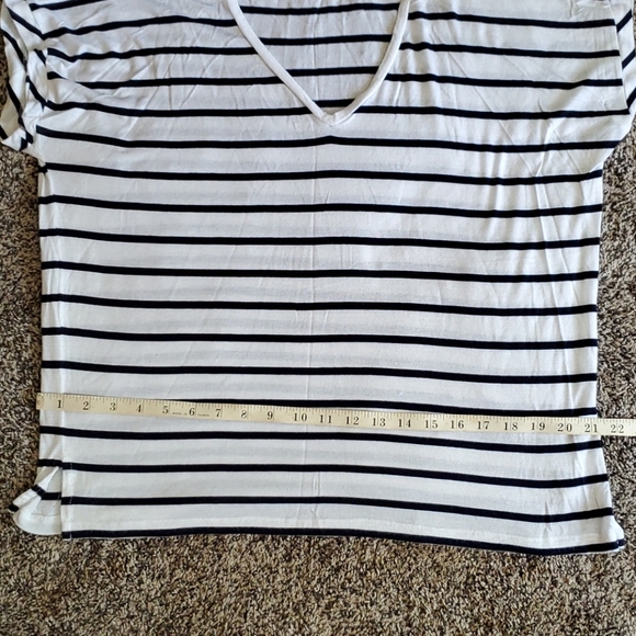 Zara, black & white striped top size large - Picture 9 of 11